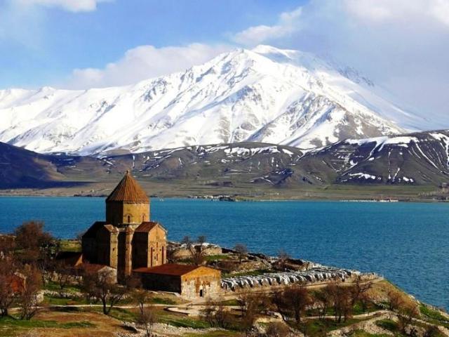 Ozero_Sevan_3.thumb.jpg.f7e311ddc89b7565c82f5e1541318084.jpg