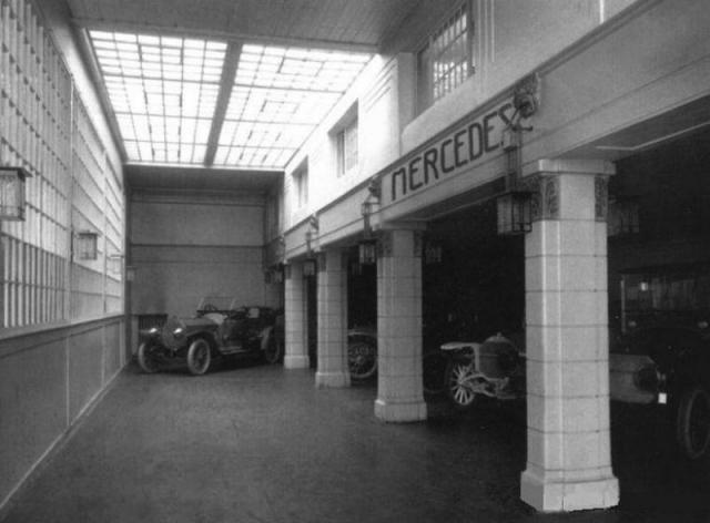 IMG_Moscow Mercedes garage 1915.jpg